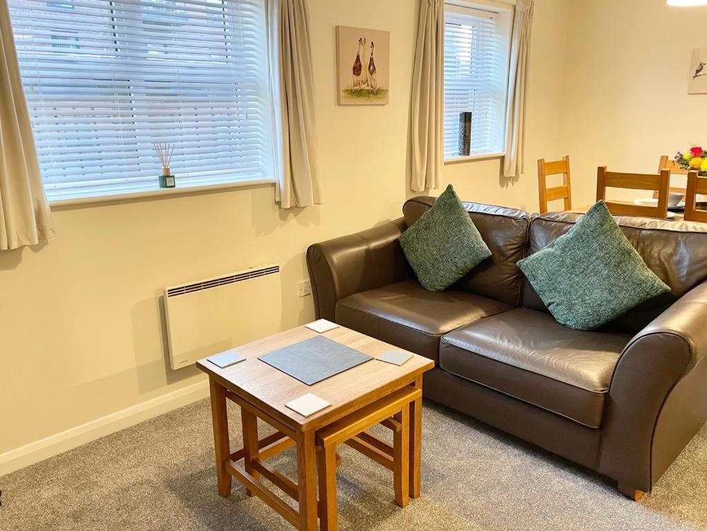 1 Merchants Gate - 2 Bedroom, City Apartment With Private Parking York Exterior foto